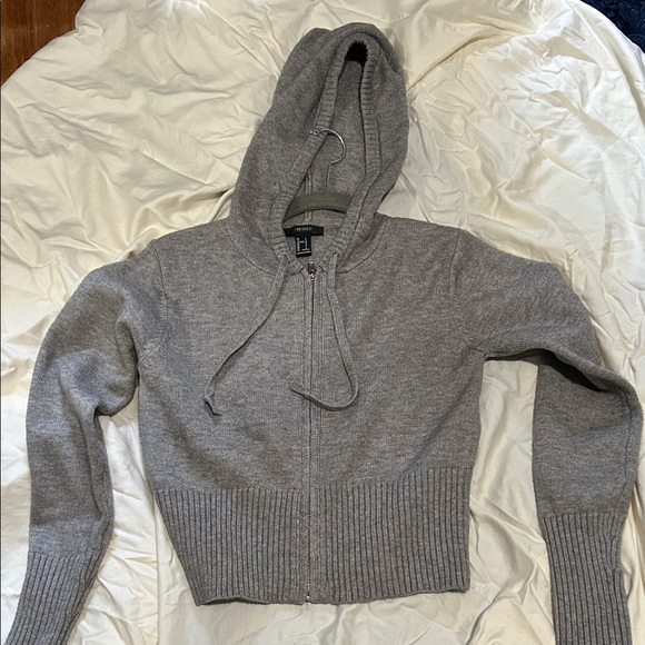 Forever 21 Tops - Cropped Gray Zip-Up Sweater with hood